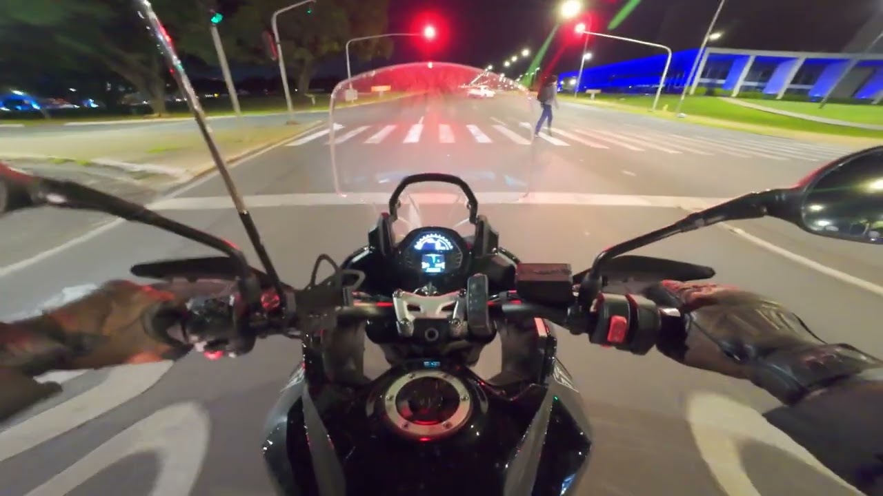 Tiger Sport 660, versão 25/26 Black. Esplanada dos Ministérios.