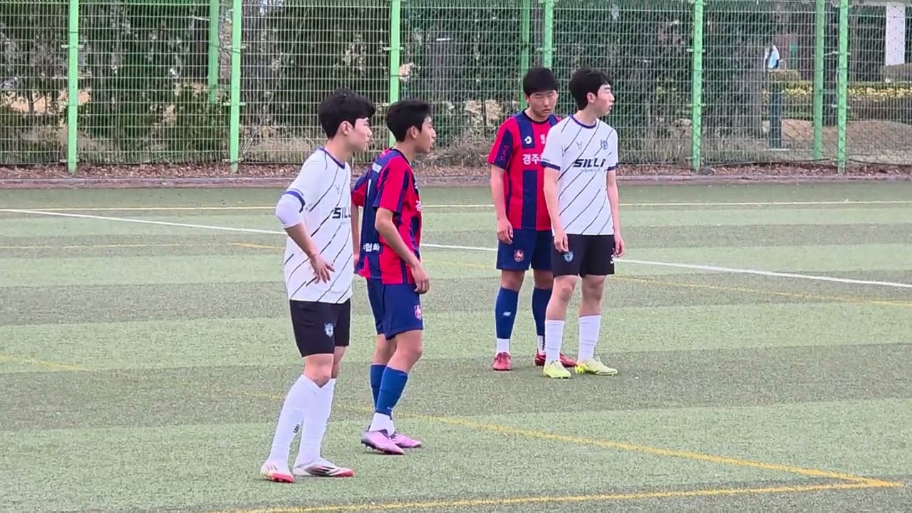 진학경기(1학년) (후반전)신라고등학교  : 경주화랑FC U15 2026.03.05경주황성4구장