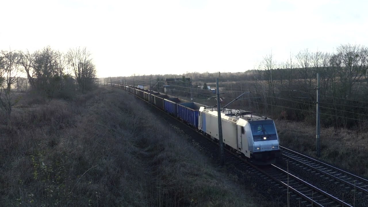 E483-251 Traxx Ciech Cargo z węglarkami