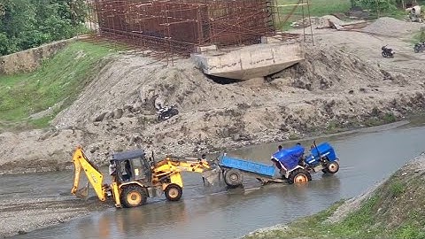 Tractors Stuck Heavy Sand at River- Backhoe Machine Pushing Tractors @roadtrendmachinework