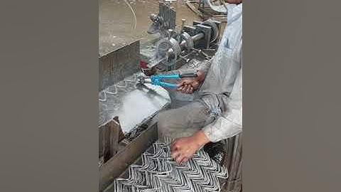 Simple fence wire netting machine | Fencing #short #fencing #youtubeshorts #shorts