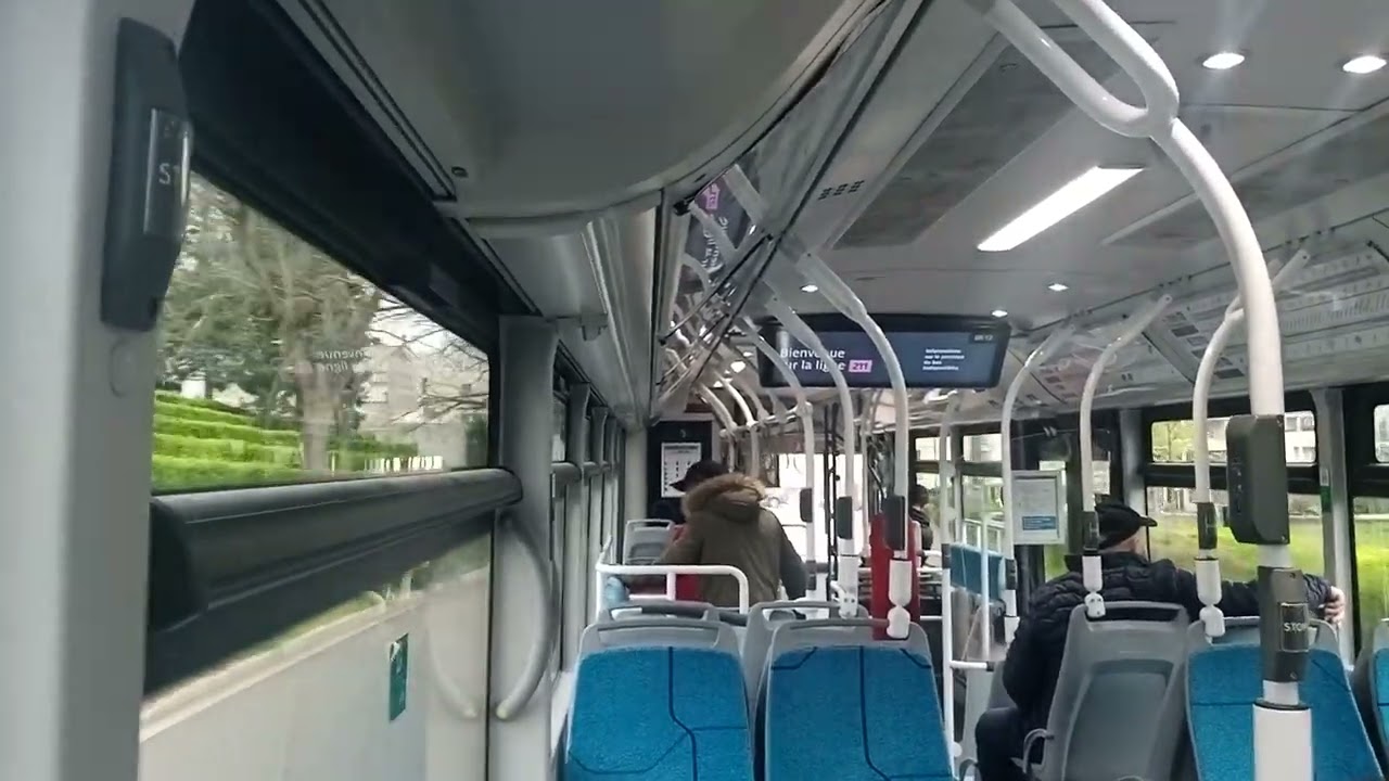 Bus 211 RATP - Man Lion's City NL273 GNV N°4996 ( Circulaire Interieure ) Torcy RER via Noisiel RER