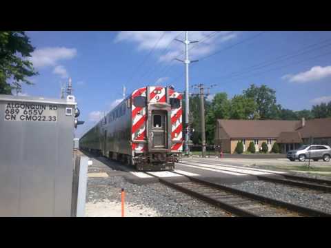 Metra Train in Des Plaines, IL