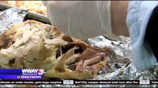 Volunteers prepare meals for Salvation Army Thanksgiving