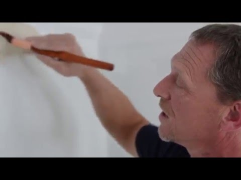 How to paint like a pro: cut a paint line without using painter's tape