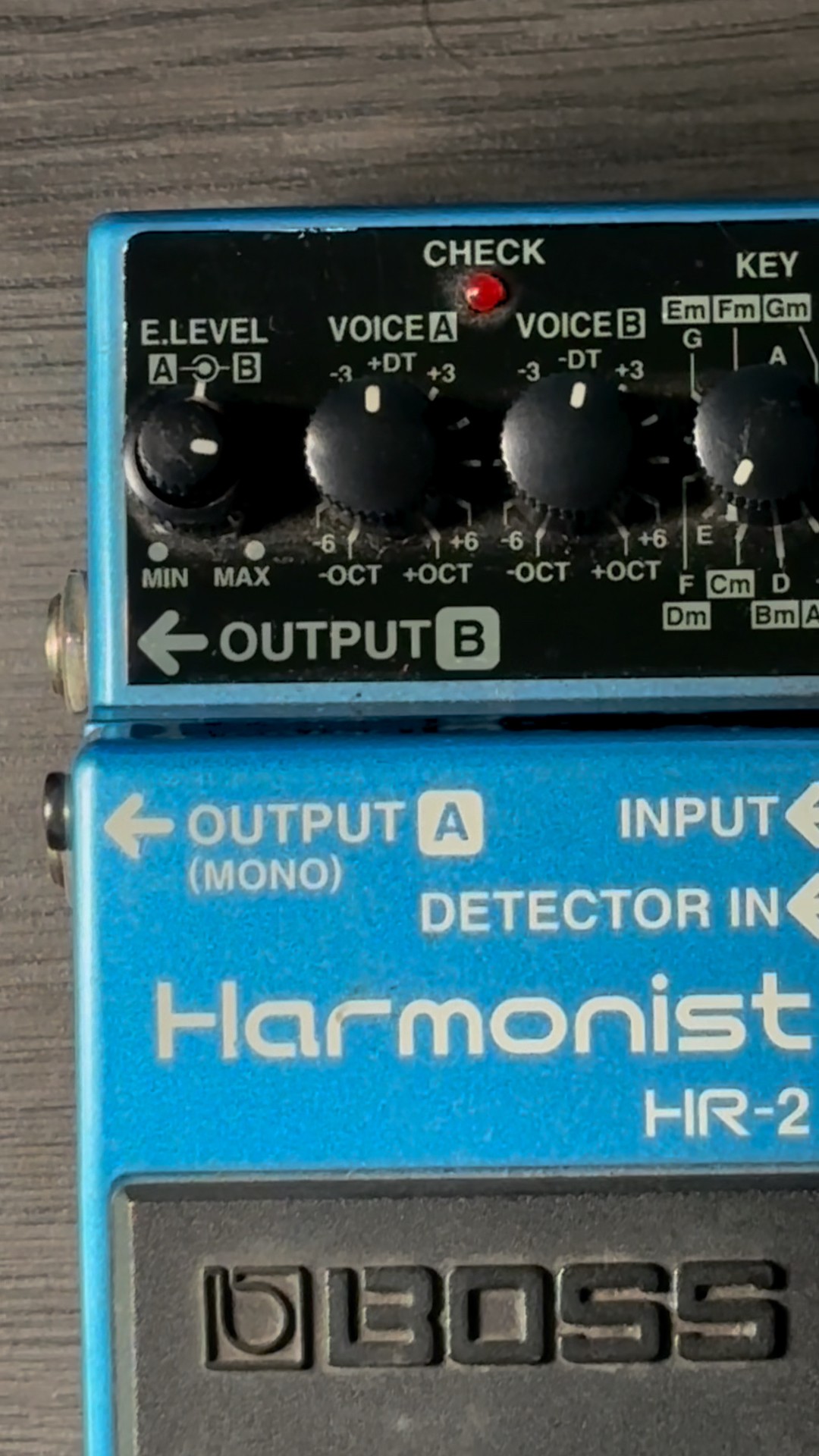 Boss Harmonist HR-2 - YouTube