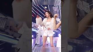 マイクが上がってきてわちゃわちゃしちゃうウォニョンが可愛すぎる【IVE】#ive #wonyoung #ウォニョン #アイヴ