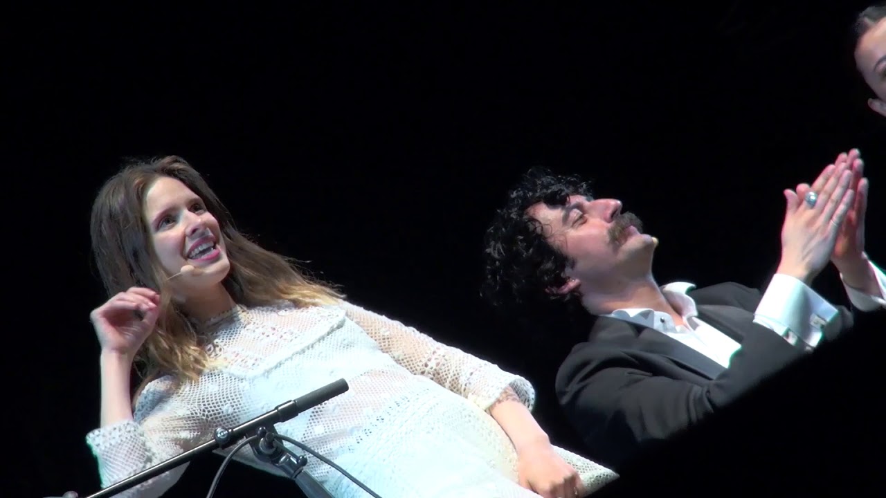 AGAPO MIA PANTREMENI