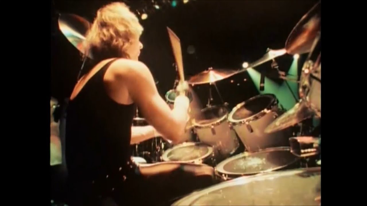 Iron Maiden with the Drummer Clive Burr Total Eclipse Song Live 1982