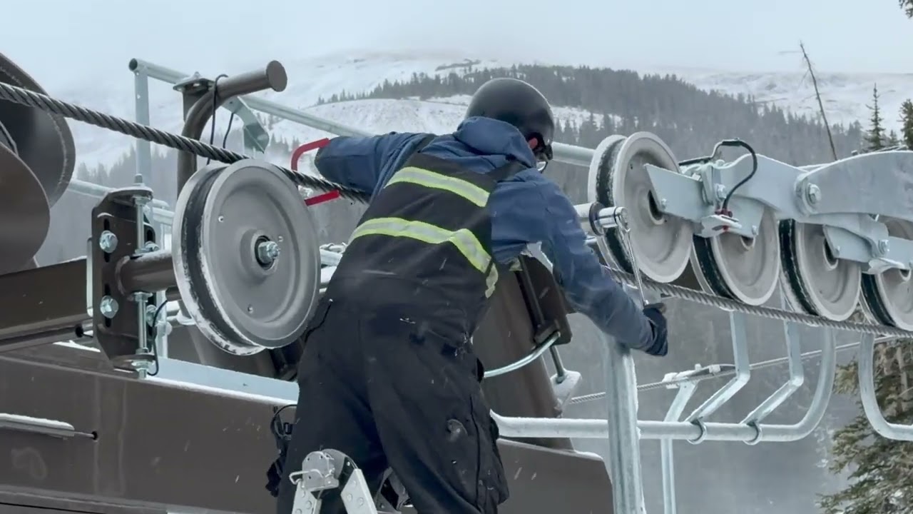 НОВЫЙ Lift 7 в долине Лавленд 🚠 | Первая поездка с прицепом Томом, Бакхаусом и EZ Ripper 🏂⛷️