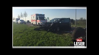 Unfall bei Oberwil-Lieli: Van kracht mit Kleinwagen zusammen