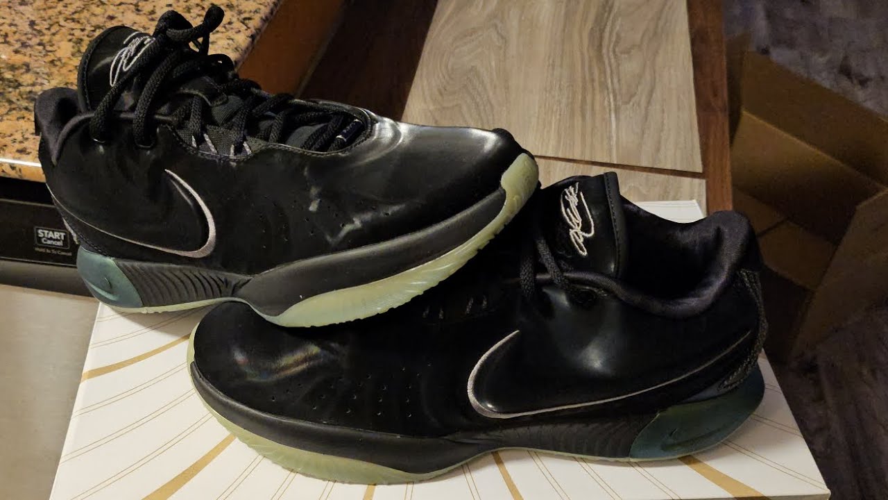 LeBron XXI (21) - 