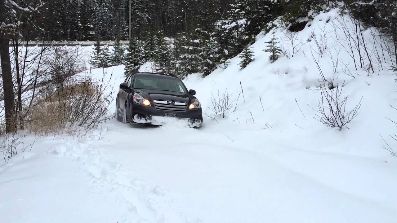 Тест драйв снег. Subaru Outback 2012 снег. Subaru Outback 2012 зима. Subaru Test Drive. Субару в снегу.