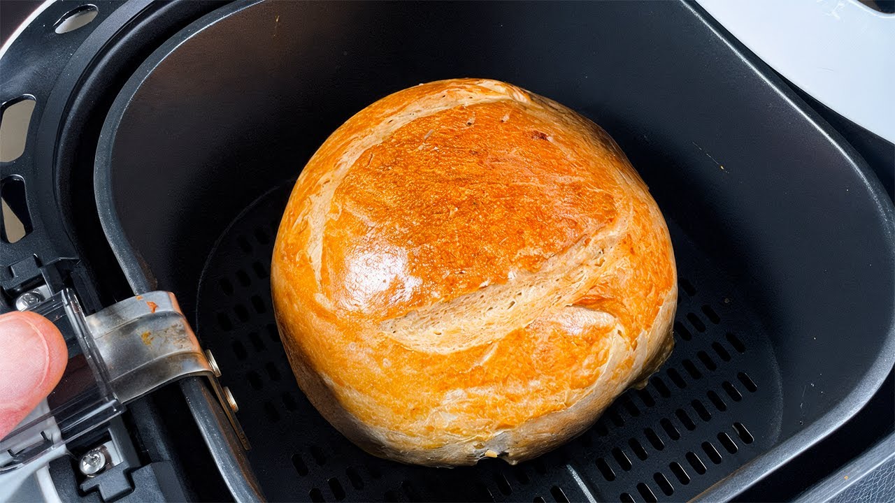 Put Eggs & Flour in the Air Fryer – Fresh Air Fryer Bread in Minutes!