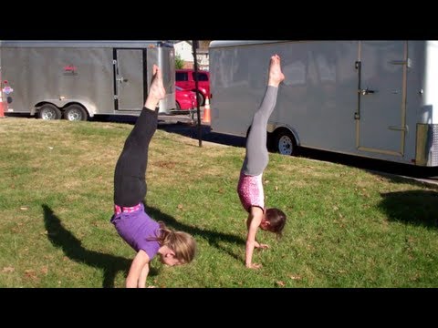 vlogs in spanish Handstands! (WK 97.3)