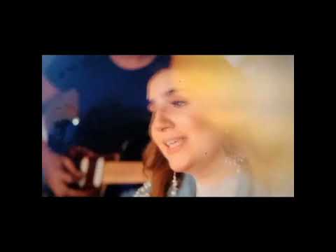 وجودك شئ مكملني لاني لوحدي مش هقدر