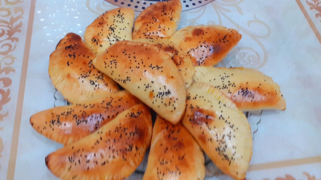 فطائر بحشوة اقتصادية وعجينة هشة تنفع لوجبة سحور