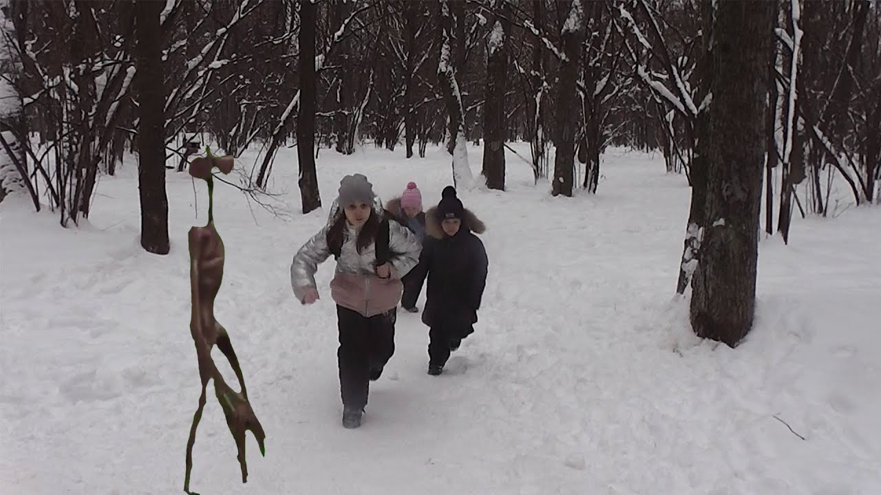 Сиреноголовый охотится. Сиреноголовый в реальной жизни в лесу. Охота на людей в лесу в реальной жизни.