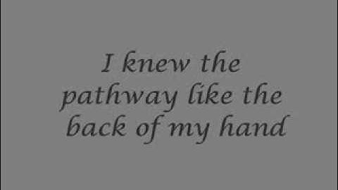 Lily Allen - Somewhere Only We Know (Lyrics)