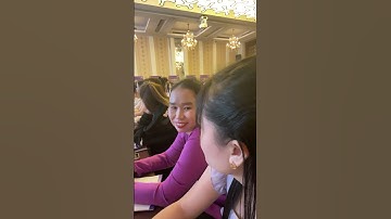 Cảnh nổi bật từ buổi phát trực tiếp