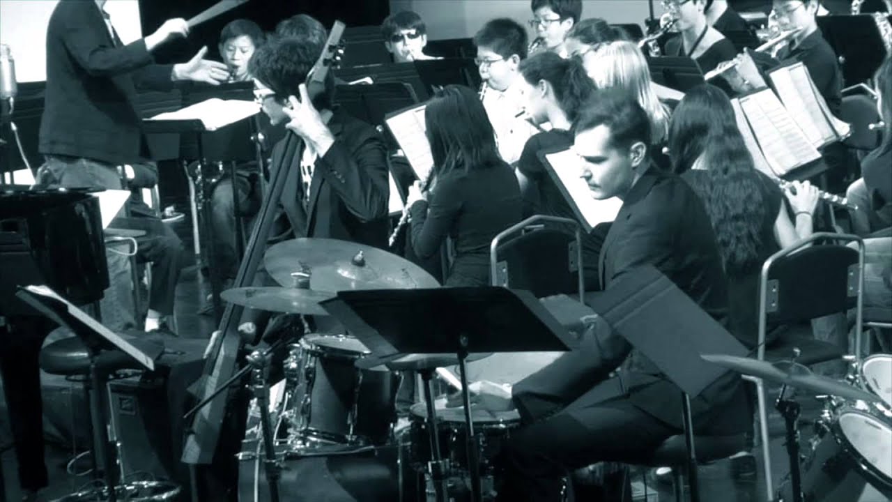 SAS Pudong Grade 7 Band w. Charl du Plessis Trio: James Bond Returns