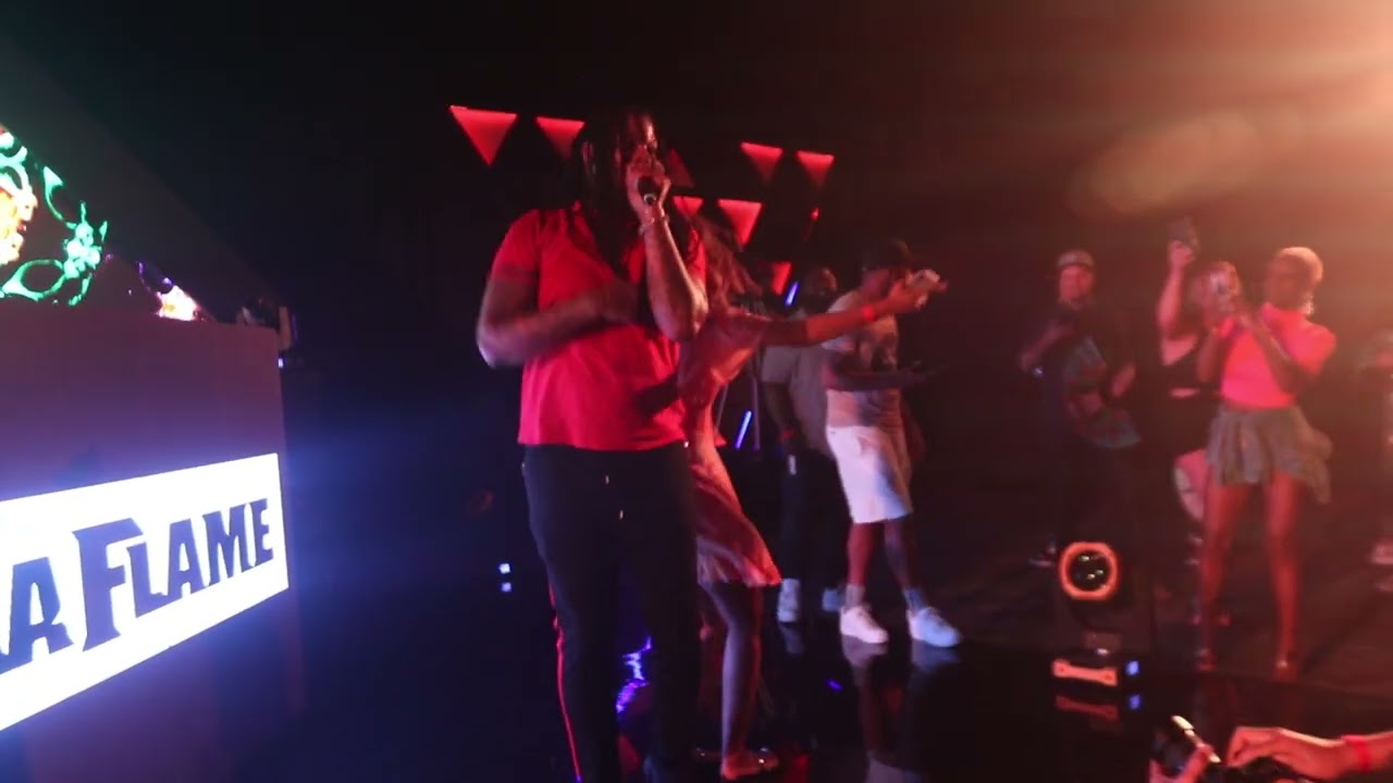 [Uplive Event] Recap: Uplive X Bella Thorne New Years Eve Party 13