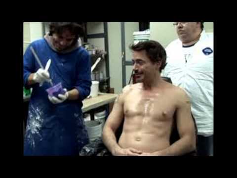 Hot Robert Downey Jr. naked scene in avenger's age of ultron  (SPICY VIRAL)
