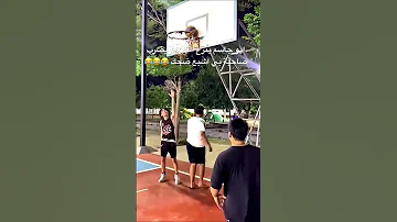 ابو جاسم ينزع النعال ويضرب صاحبة بي اشبع ضحك 
