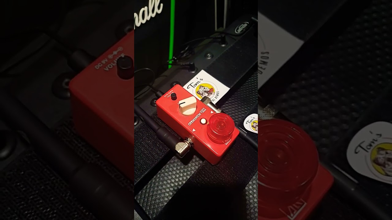 Aroma Germanium Fuzz with Bass. 