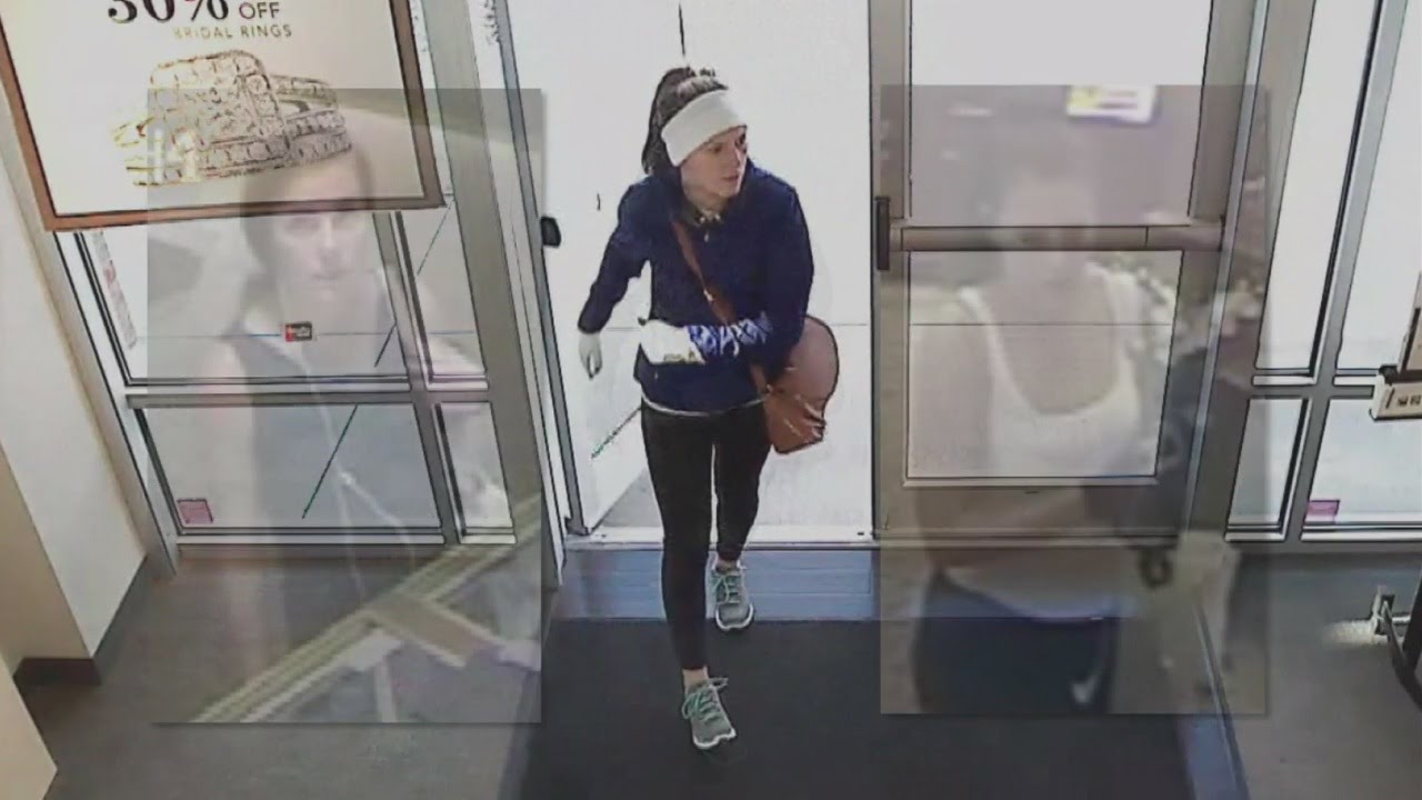 FBI releases new images of woman robbing 6 Southeast jewelry stores