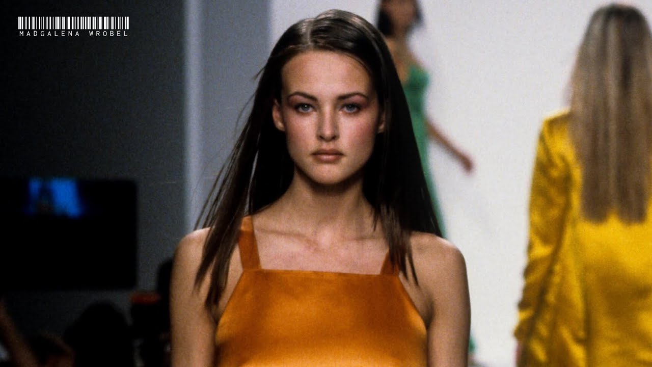 Back to the 90s : MADGALENA WROBEL