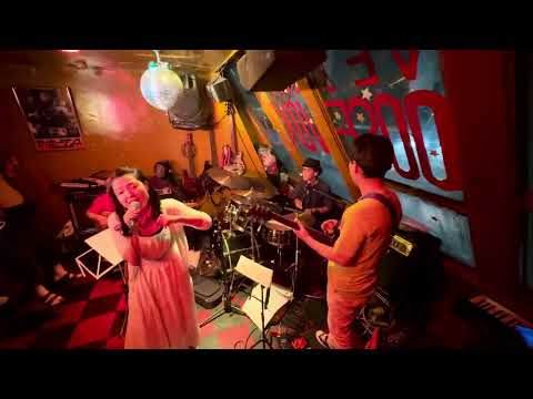 裸足の季節 (Hadashi no Kisetsu, Cover of Seiko Matsuda's Song)