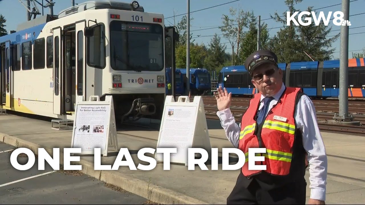 One of Trimet's oldest MAX cars to be displayed in Oregon railway museum