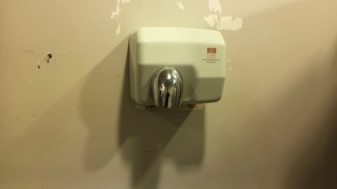Xinda GSQ250 (WH MR48) Hand Dryer at Billingham Forum, Ice Skating