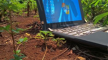 TUGAS INFORMATIKA "CINEMATIC MAKET LAPTOP & KOMPUTER"