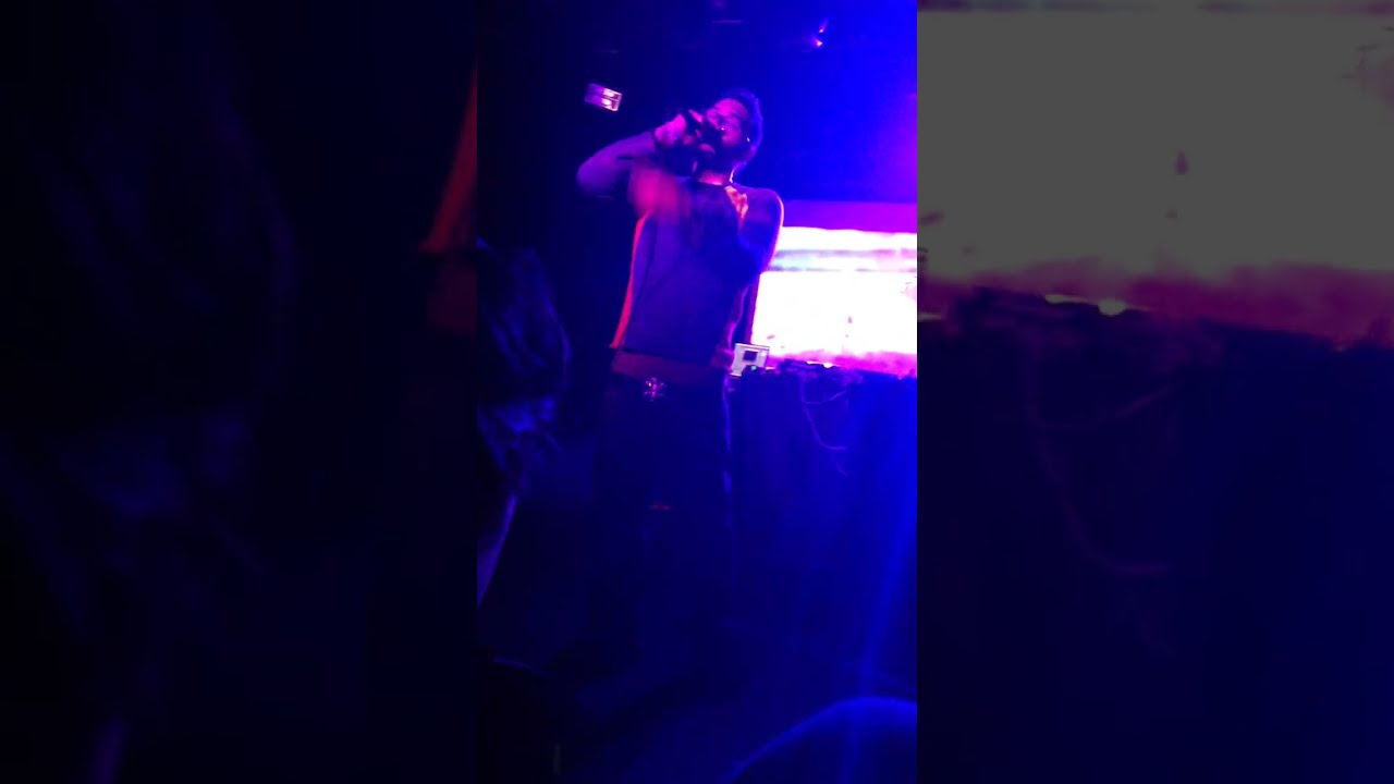 Harto Falión Live @ Union Stage  – TALKING TO A WALL (Shot on iPhone 5)