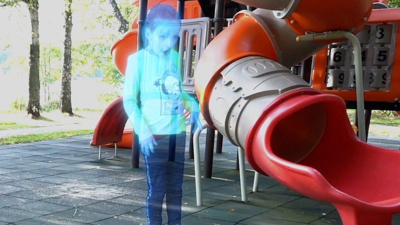 Cầu Trượt Phép Màu Khiến Chúng Ta Biến Hình Trong 24 Giờ!