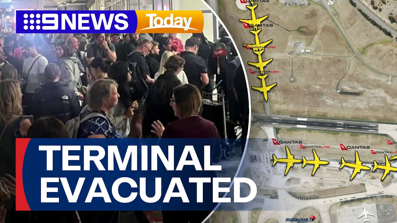 Overnight fire at Melbourne Airport causes delays | 9 News Australia