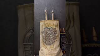 Quick Look at the Torah Scrolls at Temple Sinai