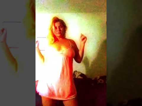 thick blonde American girl dancing slowly on webcam