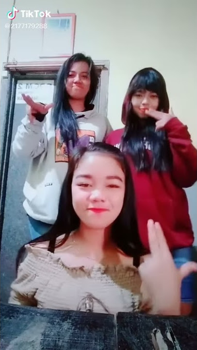 #tulungagung                                 Story wa tik tok cewek cantik