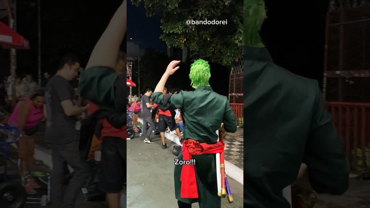Roronoa Zoro perdido na Liberdade - One Piece Cosplayers