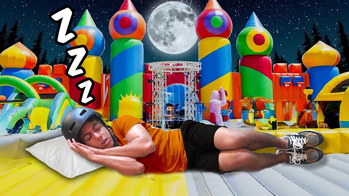 PASSEI A NOITE NO MAIOR PARQUE INFLÁVEL!
