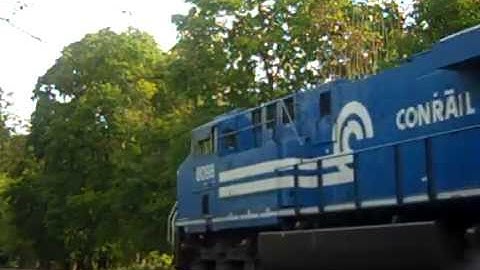 "CONRAIL HERITAGE" TRAILS ON NS 294,. FLEMINGTON NJ