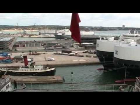 Grand Princess late Arrival in Southampton with Oceana