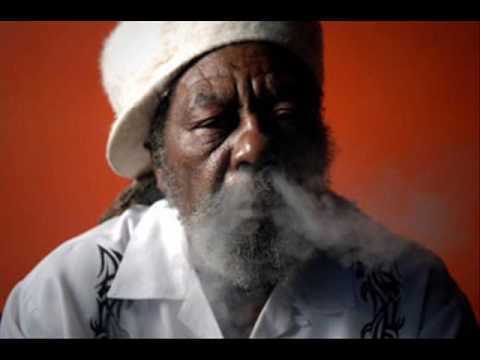 Bob Marley and the Wailers & U roy-Kingston 12 shuffle - YouTube