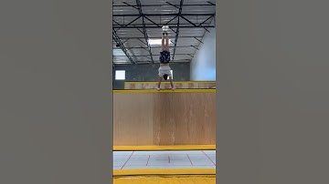 Pullover to Handstand x11 🤓 #trampwall #handstandworkout #bodyweightworkout