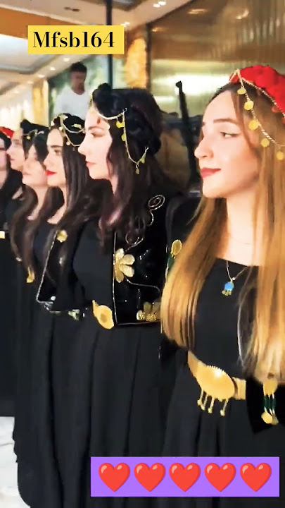 Aymanmusichd 🤪🤓 #foryou #دبكة #aymanmusicl7n #trend #middleeasterndance #dabkedance #lebanesedabke