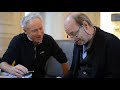 Capture de la vidéo Klassiek In Zicht: Aldo Druyf in gesprek met Jan Willem de Vriend: "Echt een mooi boek!"