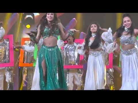 4K JANHVI KAPOOR Live Performance  FilmFare ME 2022  Dubai  Nov 19th